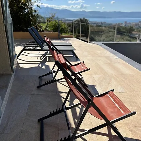 Villa De 5 Chambres Avec Vue Sur La Mer Piscine Privee Et A Ajaccio A 6 Km De La Plage Ajaccio (Corsica)